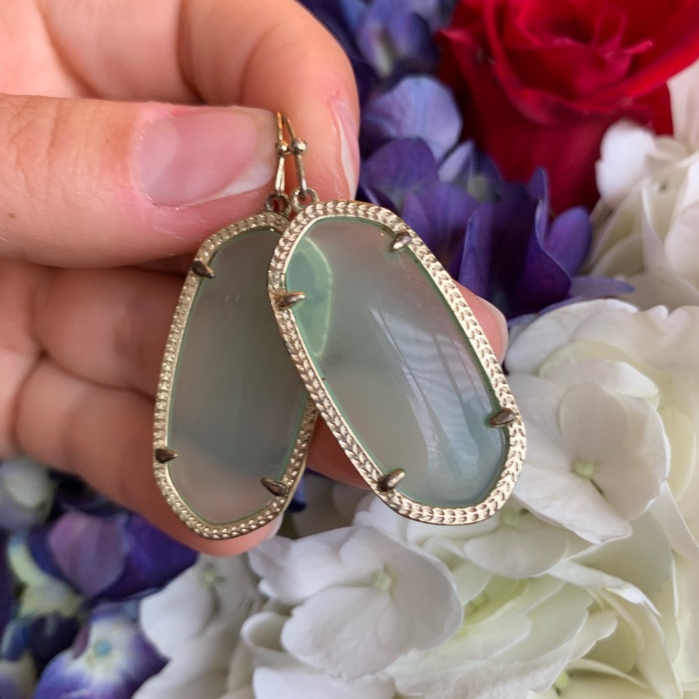 Rare and retired Kendra Scott earrings